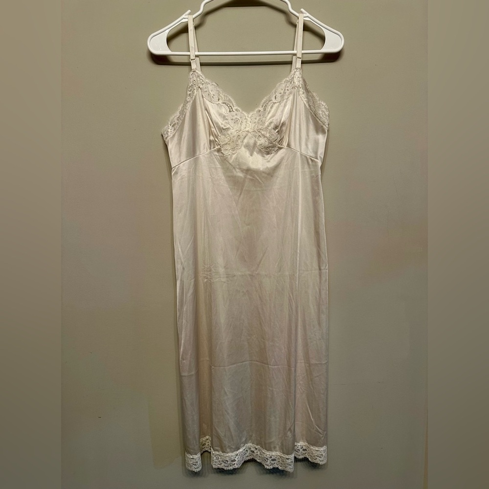 Vintage Vassarette Cream Lace Trim Chemise 34F